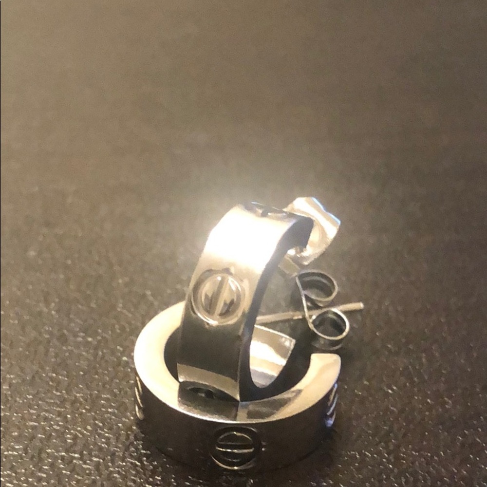 Silver earrings - Picture 2 of 3